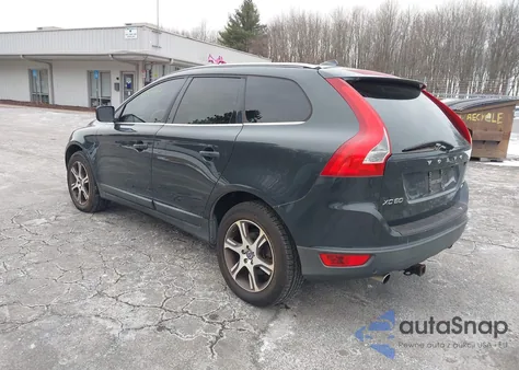 2012 Volvo Xc60 T6/T6 Platinum/T6 Premier Plus/T6 R-Design/T6 R-Design Platinum/T6 R-Design Premier Plus z USA, uszkodzony, nr VIN YV4902DZ8C2299092
